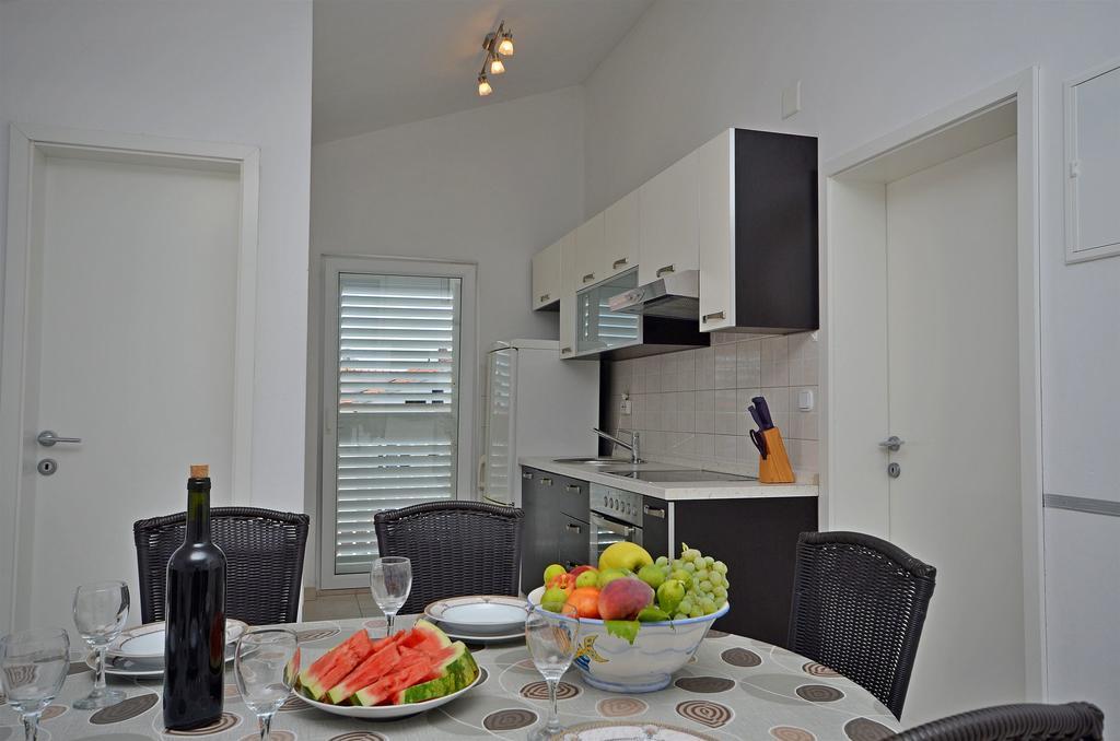 Apartments Sime โวดีเซ ภายนอก รูปภาพ
